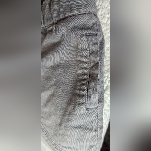 GUC Big boy size 6/7 Art Class pull on drawstring waist light grey/blue shorts - Picture 2 of 6